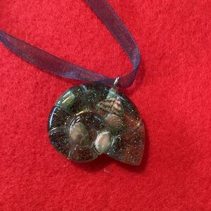 🎄Green resin shell ornament